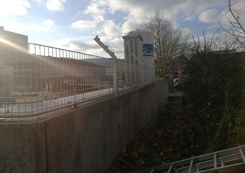 Doppelstabgitterzaun in 2340 Mödling Niederösterreich 06