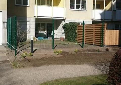 Doppelstabgitterzaun in 1140 Wien 17