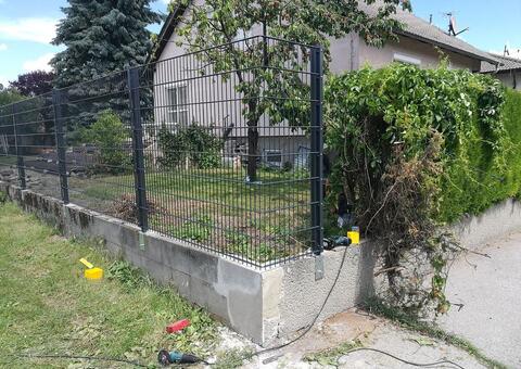 Doppelstabgitterzaun in 2291 Lassee Niederösterreich 09