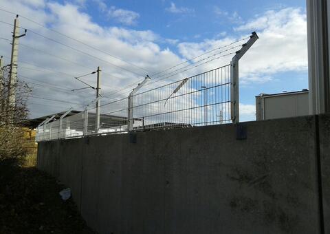 Doppelstabgitterzaun in 2340 Mödling Niederösterreich 11