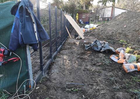 Doppelstabgitterzaun mit Sichtschutz in 2345 Brunn am Gebirge Niederösterreich 04