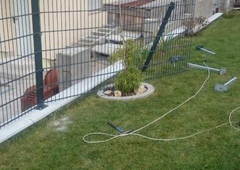 Doppelstabgitterzaun in 2560 Berndorf Niederösterreich 09