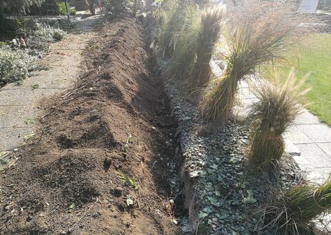 Maschendrahtzaun und Sockel in 1100 Wien 04