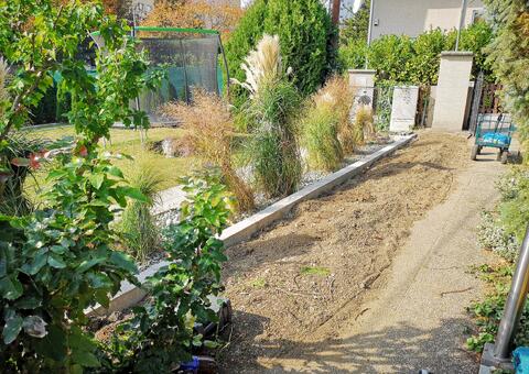 Maschendrahtzaun und Sockel in 1100 Wien 12