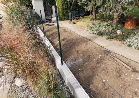 Maschendrahtzaun und Sockel in 1100 Wien 15