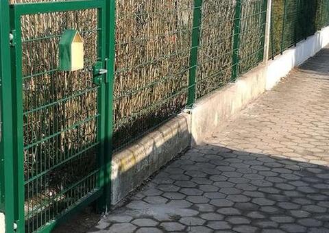 Doppelstabgitterzaun in 1130 Wien 08