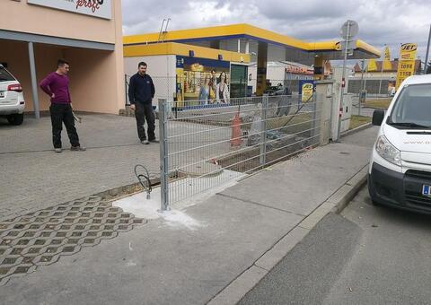 Doppelstabgitterzaun in 1230 Wien 03