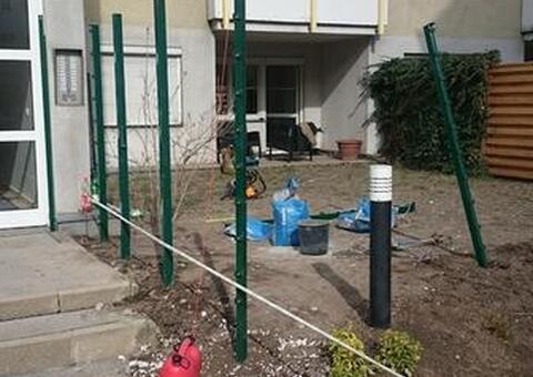 Doppelstabgitterzaun in 1140 Wien 03