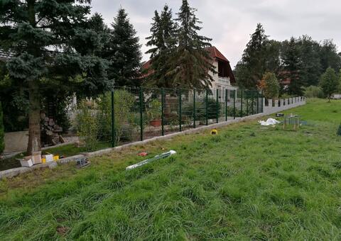 Doppelstabgitterzaun in 3375 Krummnussbaum Niederösterreich 03