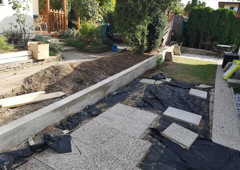 Maschendrahtzaun und Sockel in 1100 Wien 11