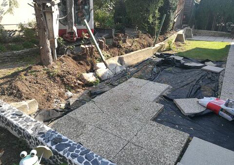 Maschendrahtzaun und Sockel in 1100 Wien 03