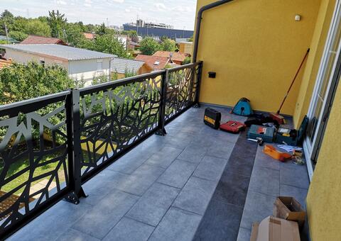 Balkongeländer aus Metall in 1230 Wien 05